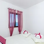 Melany Apartman Slano